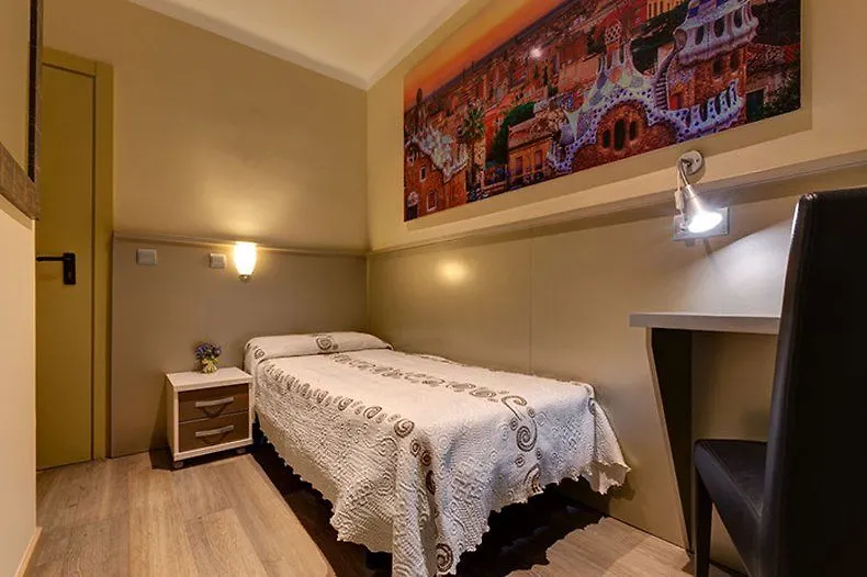 Casa de hóspedes Hostal Barcelona